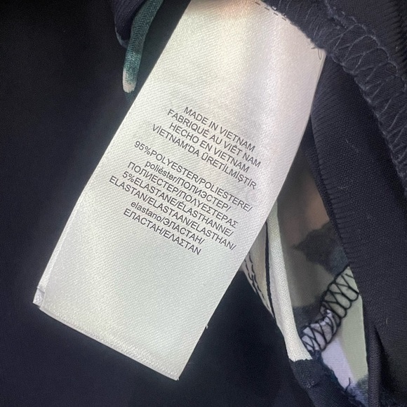 Ralph Lauren Size: 4. Knee Length Black Floral Cowl Neck Ruched Cocktail Dress - Picture 5 of 5